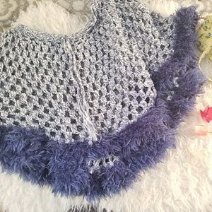🌷Blue Knit Shawl Raw Hem🌷Super Adorable ❤